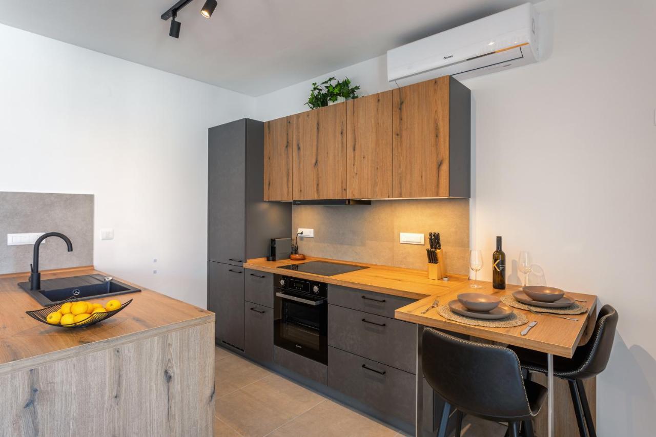 Apartments Viskovic フヴァル エクステリア 写真
